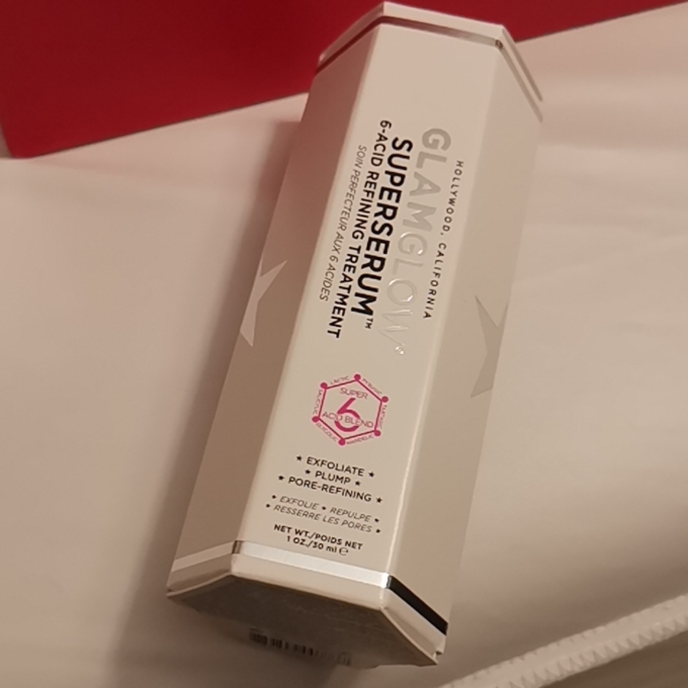 GlamGlow Superserum